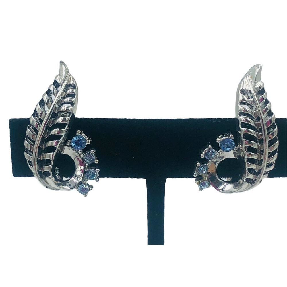 Vintage CORO Blue Rhinestone Silver Brushed and Polished Clip Earrings - Picture 2 of 9